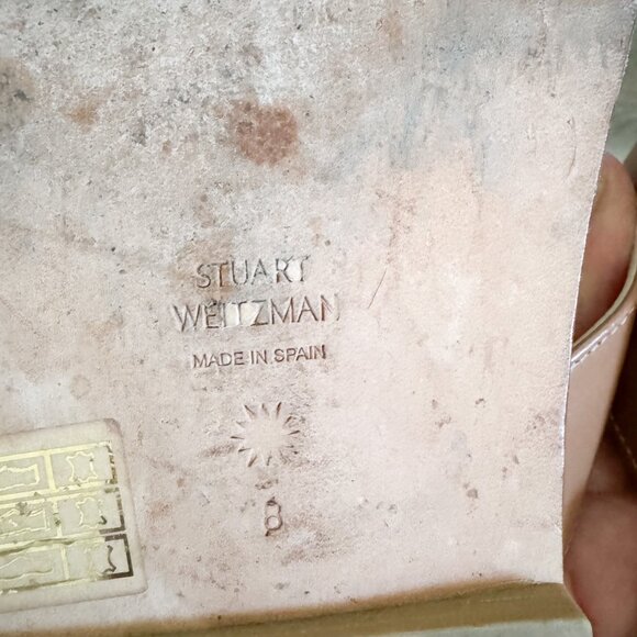 Stuart Weitzman Goldie Pearl Tan Leather Thong Sandals 8 - Picture 6 of 6